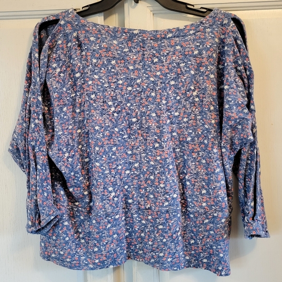 Lucky Brand Blue Floral 3/4 Sleeve With Slits Top Blouse - Picture 4 of 9